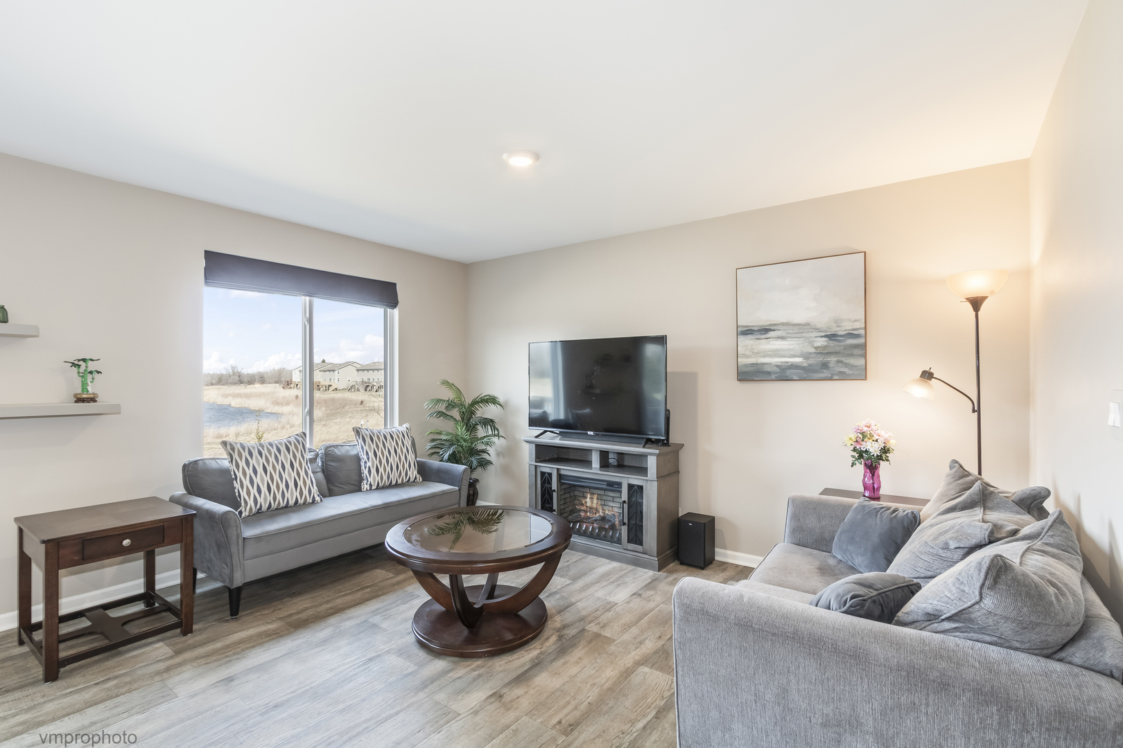 724 Wellington Lane, Cary, IL 60013