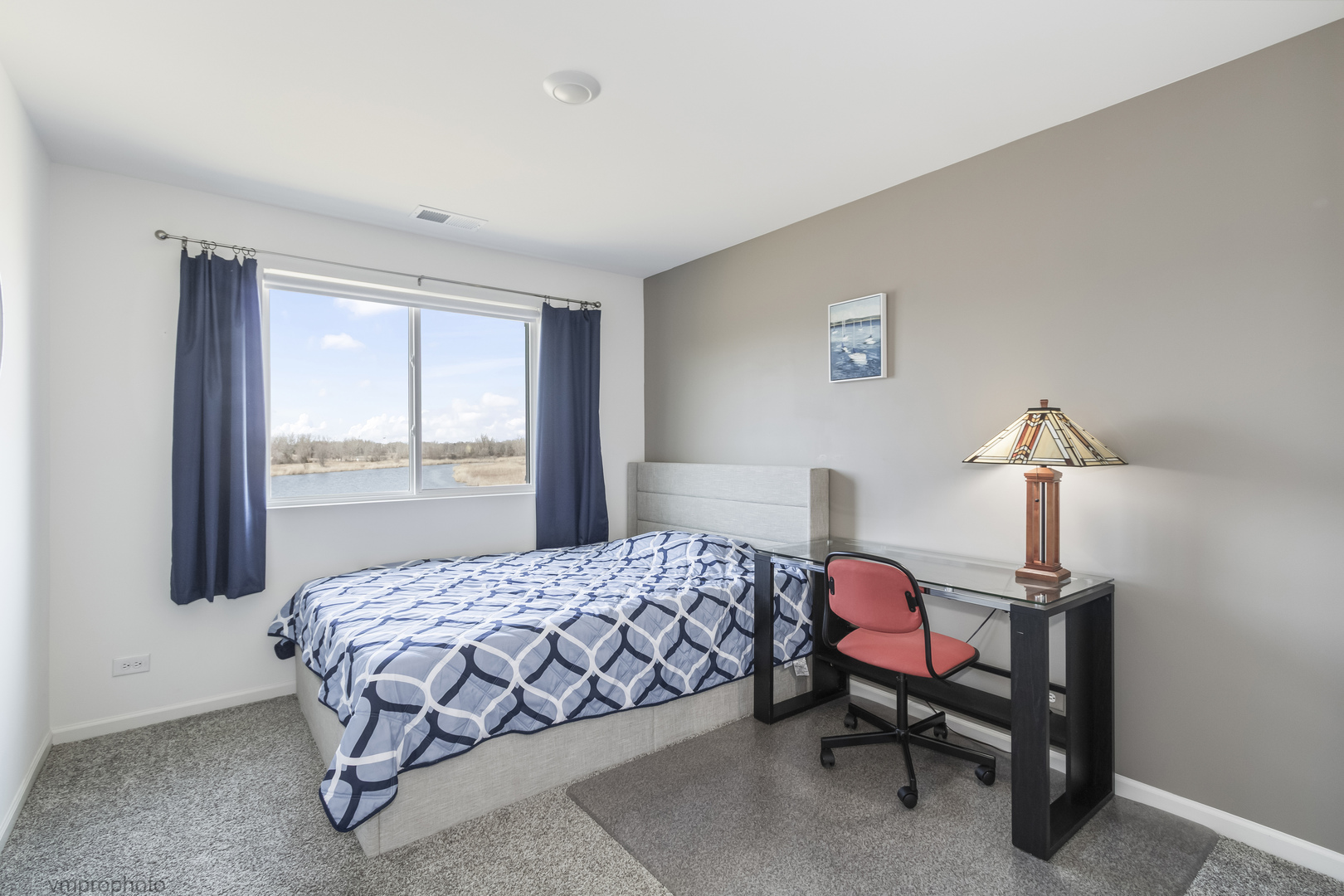 724 Wellington Lane, Cary, IL 60013