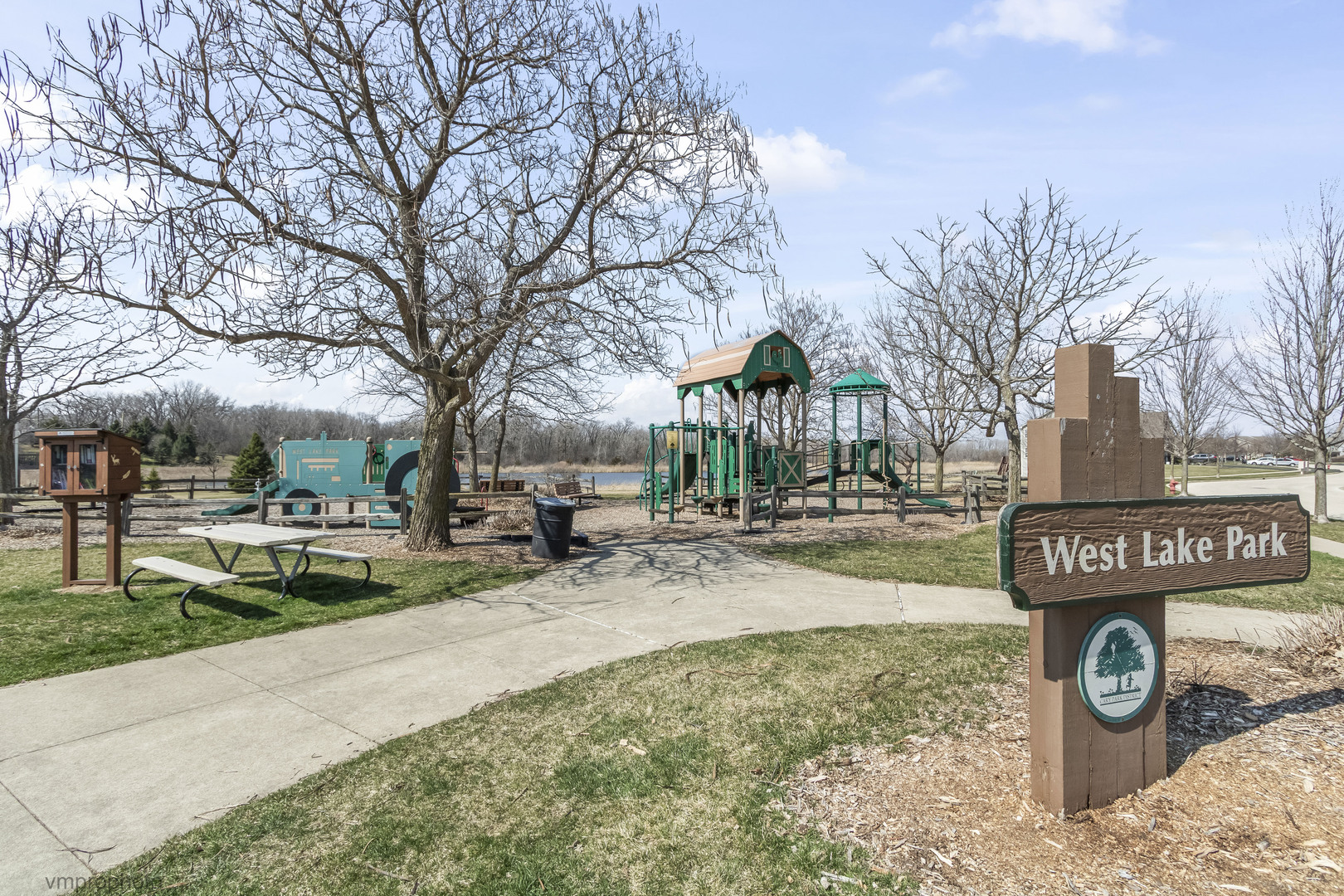 724 Wellington Lane, Cary, IL 60013