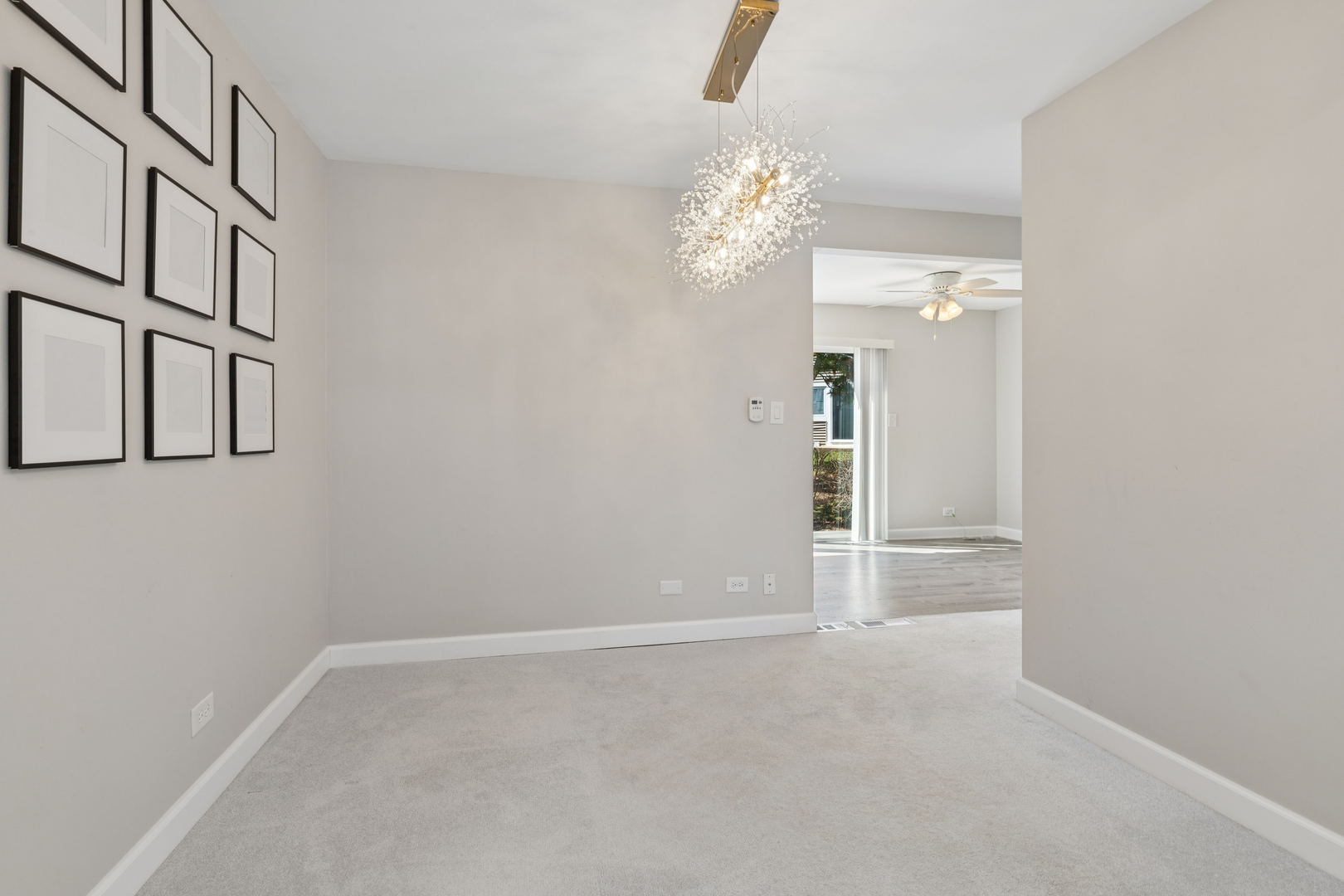 1936 Whitingham Lane, Hoffman Estates, IL 60169