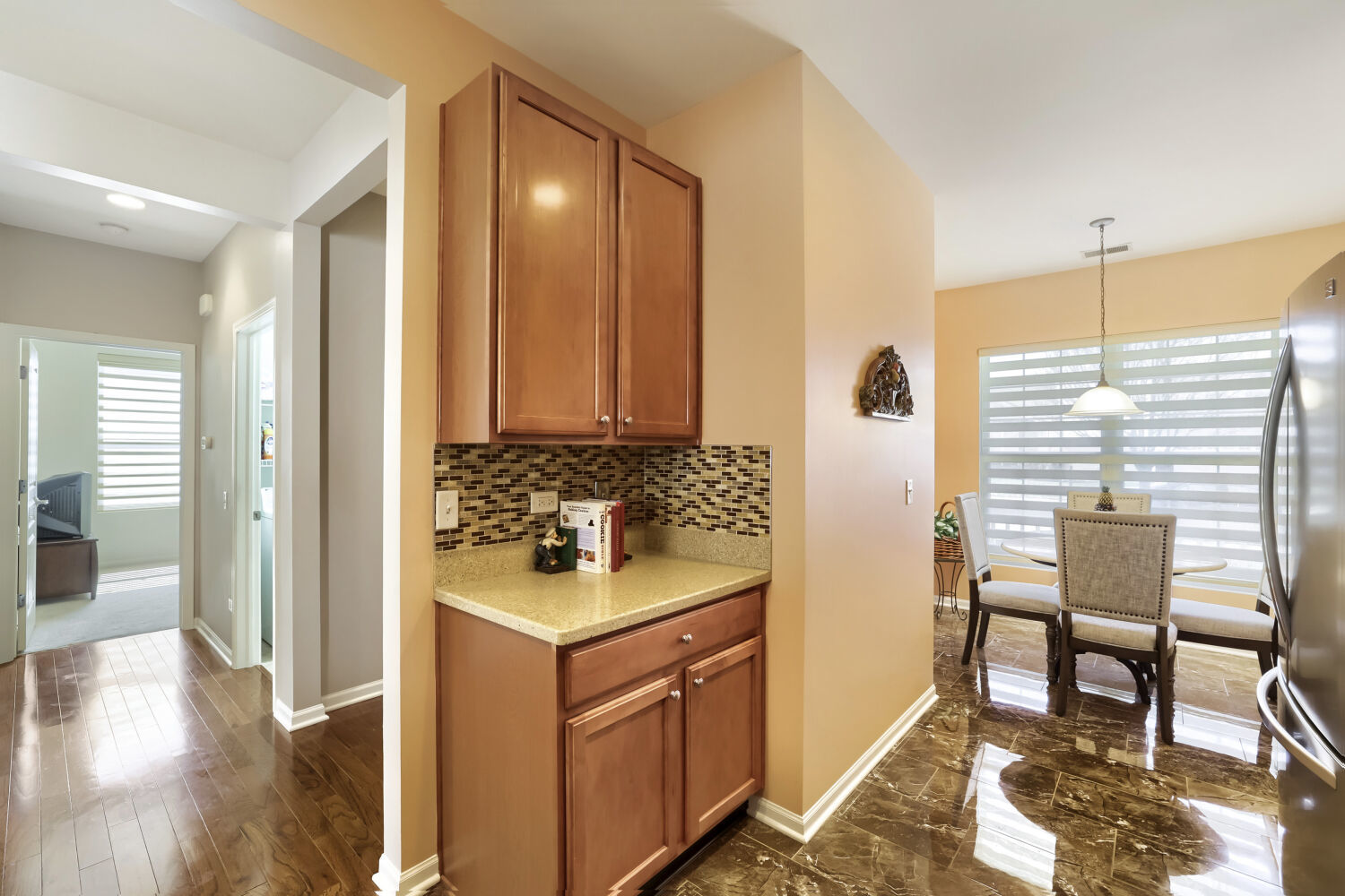 3321 Rockwell Circle, Mundelein, IL 60060