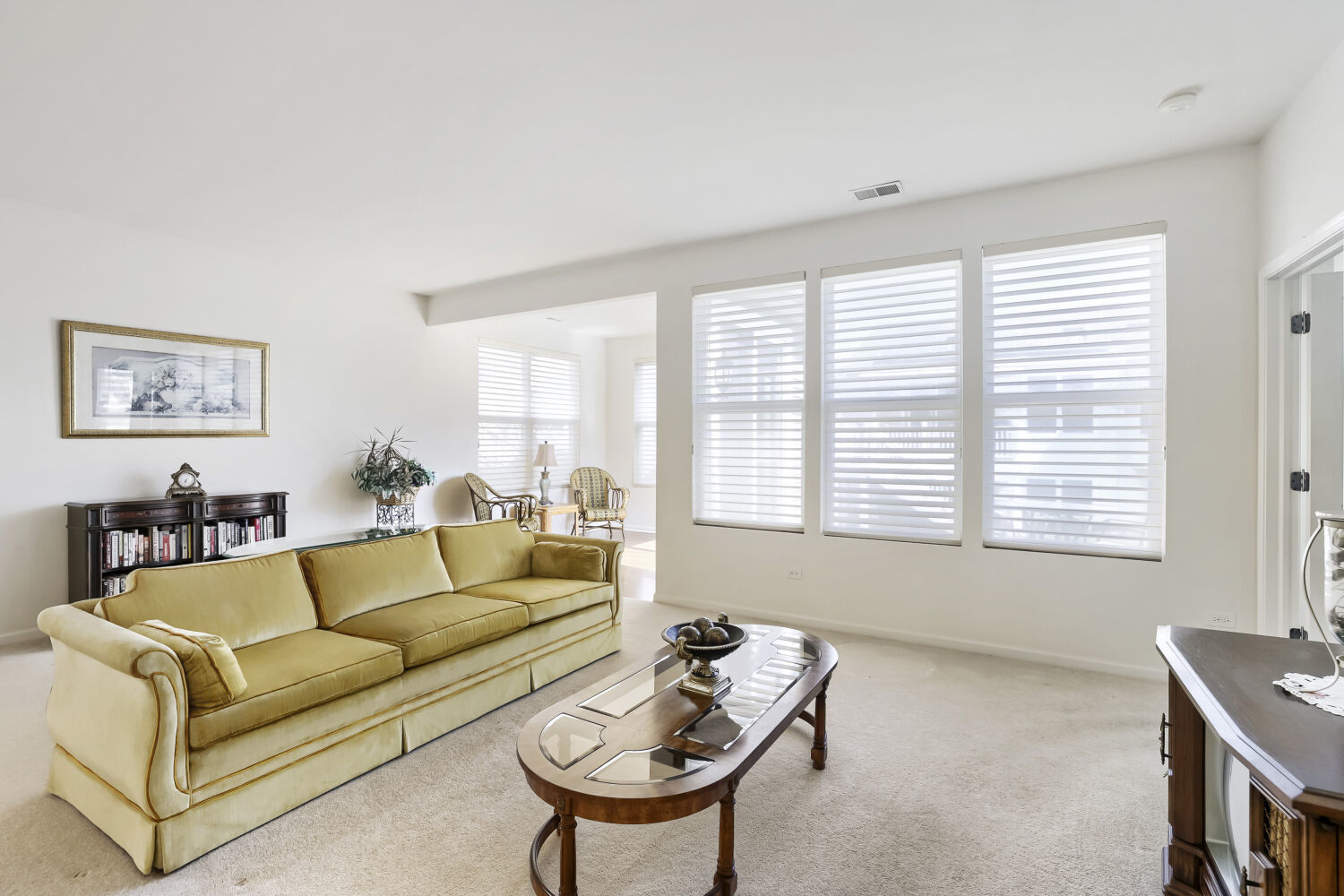 3321 Rockwell Circle, Mundelein, IL 60060