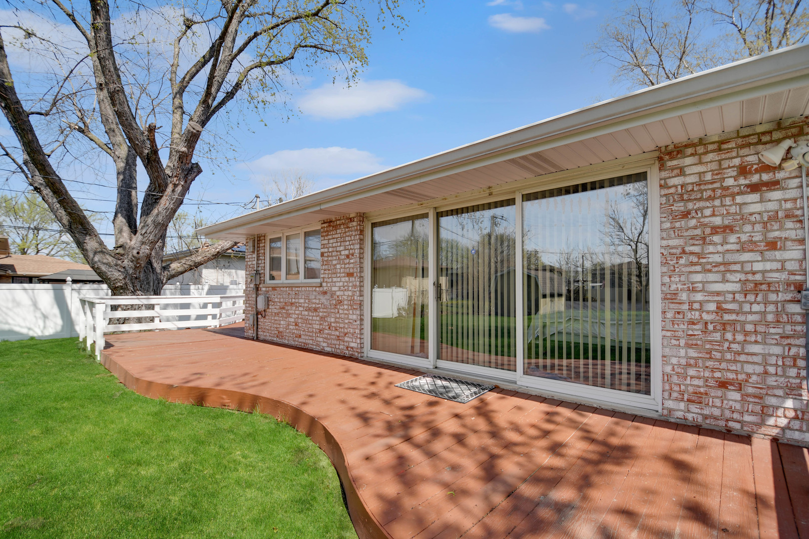 16810 Greenwood Avenue, South Holland, IL 60473