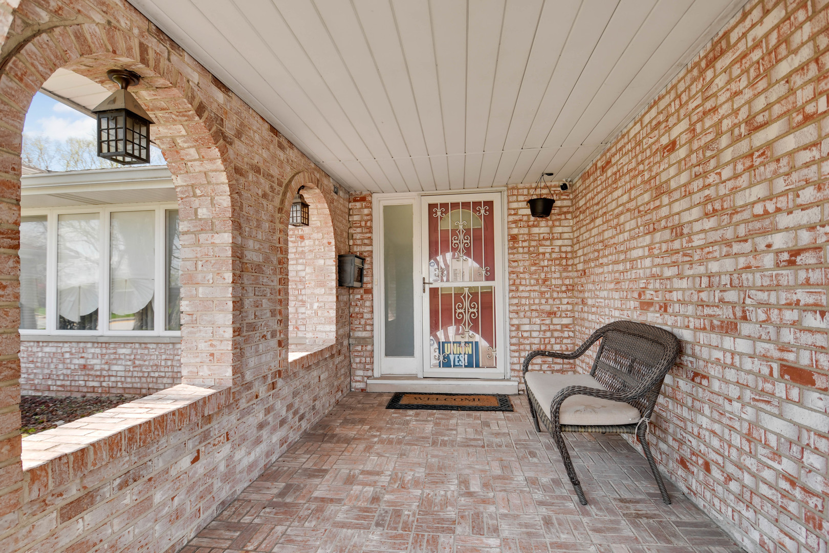 16810 Greenwood Avenue, South Holland, IL 60473