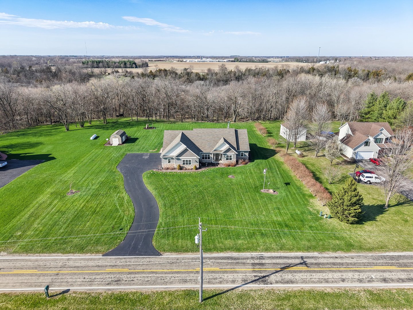 15919 Burr Oak Road, Plano, IL 60545