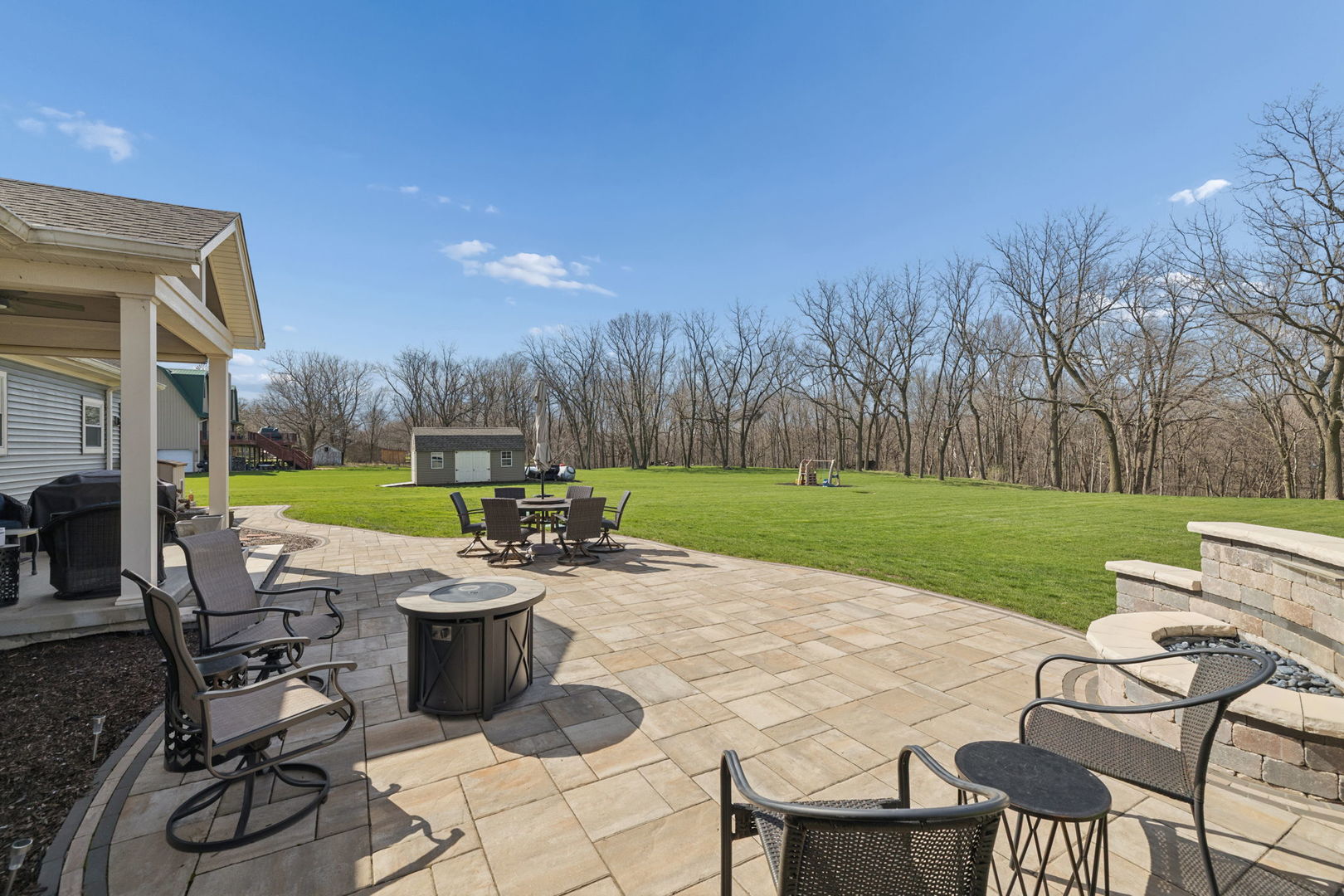 15919 Burr Oak Road, Plano, IL 60545