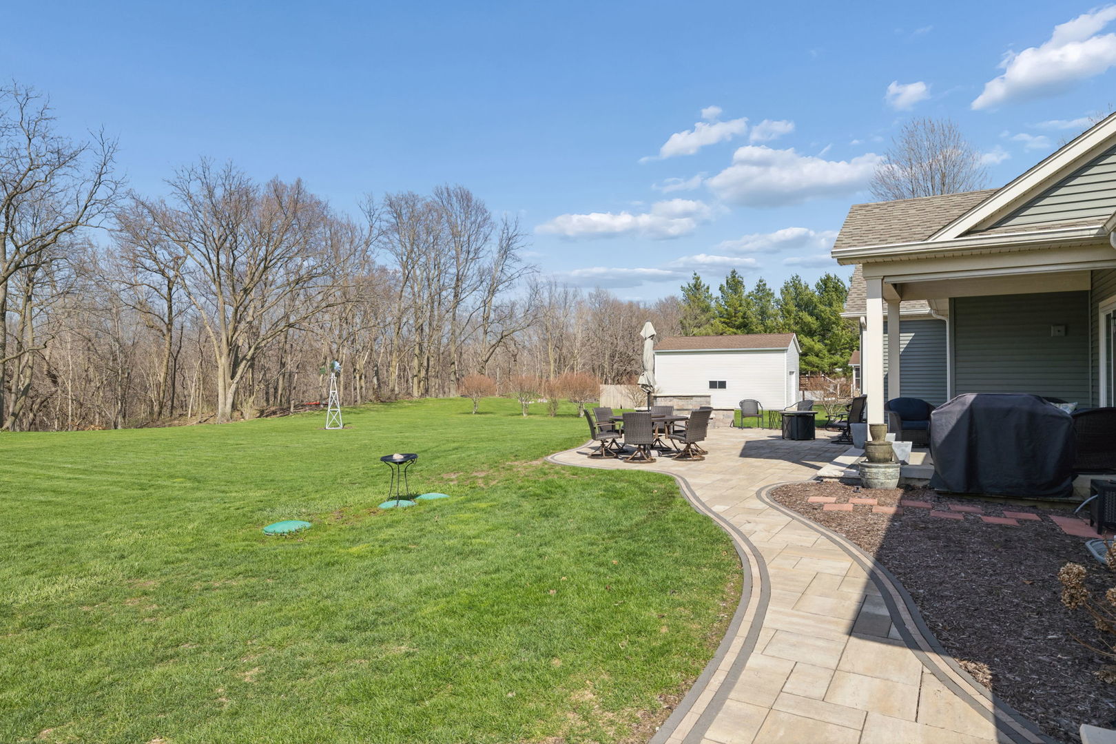 15919 Burr Oak Road, Plano, IL 60545