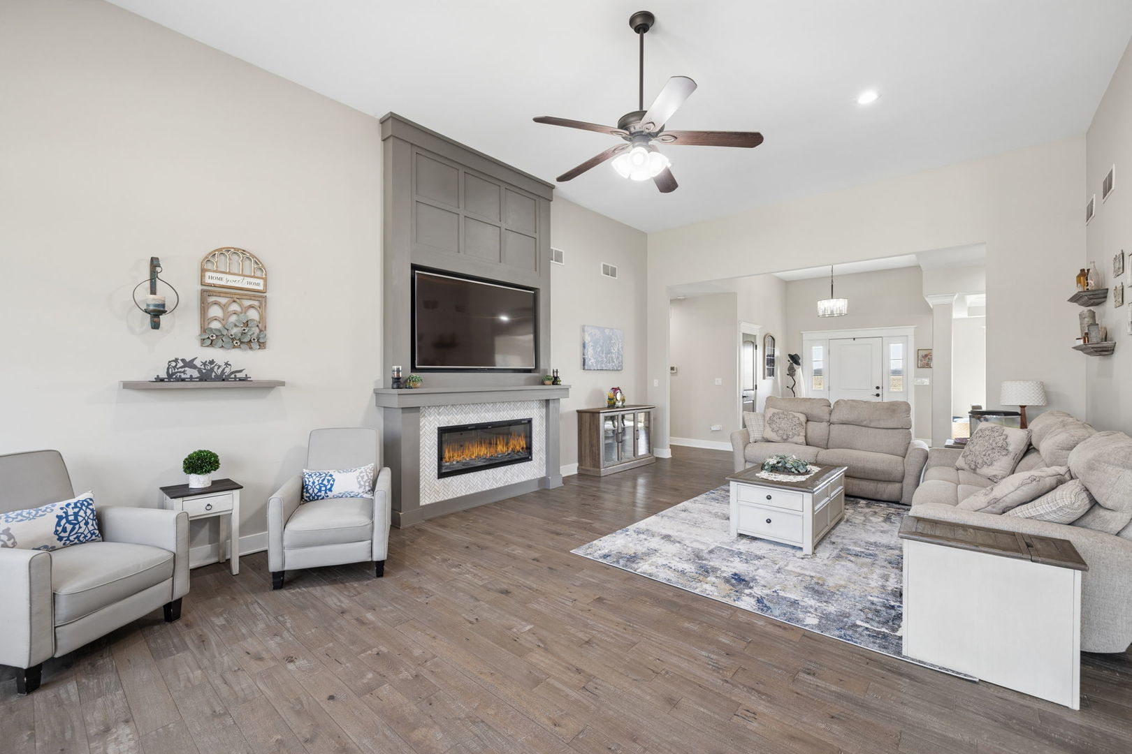 15919 Burr Oak Road, Plano, IL 60545