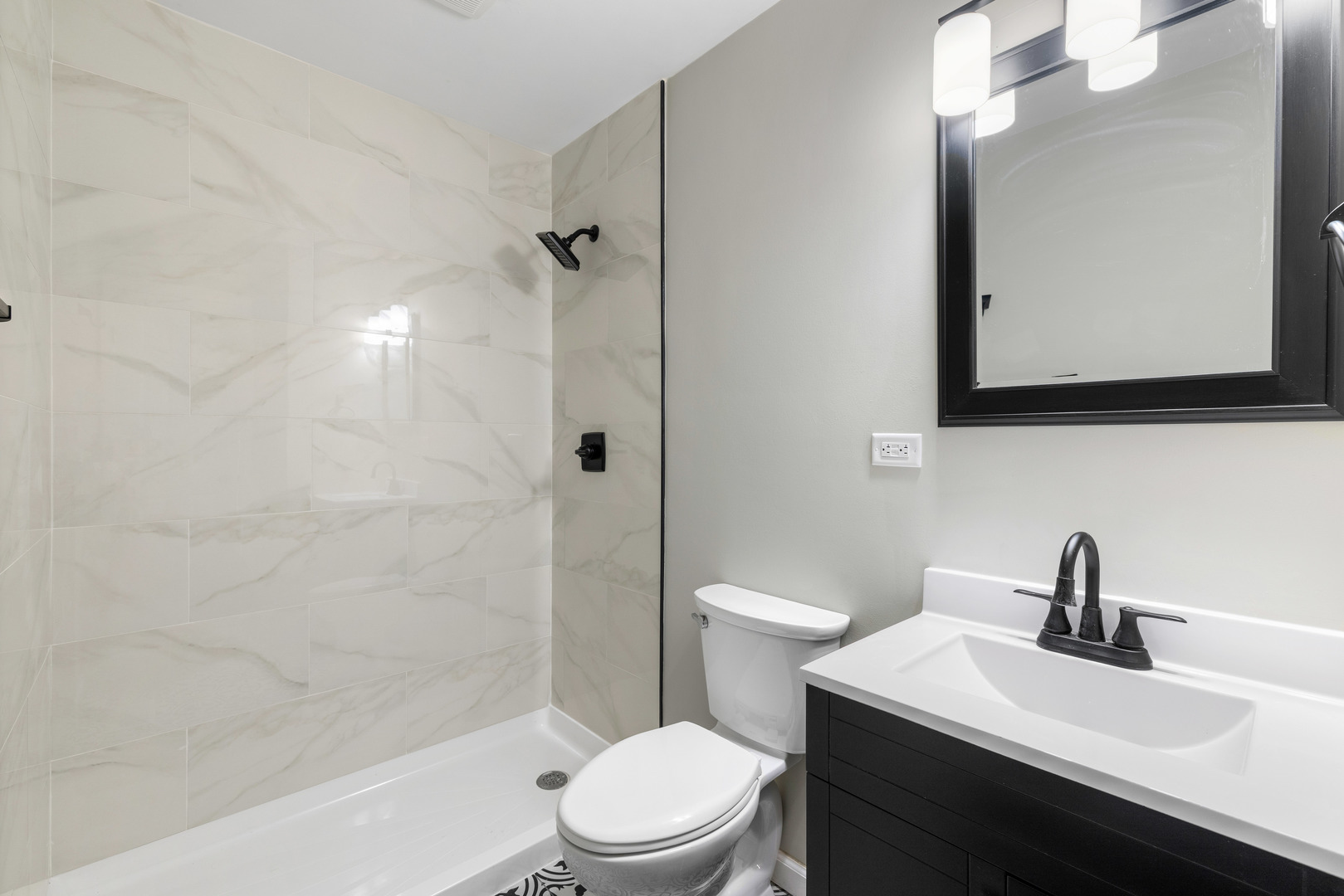 222 Pell Avenue, Romeoville, IL 60446