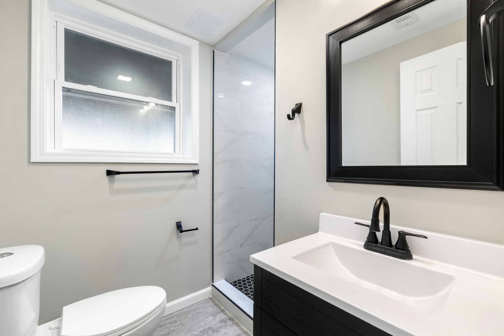 222 Pell Avenue, Romeoville, IL 60446