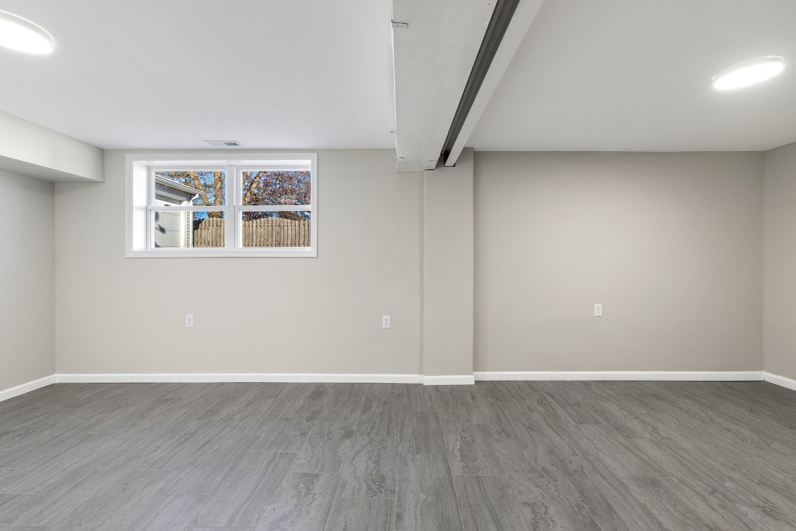 222 Pell Avenue, Romeoville, IL 60446