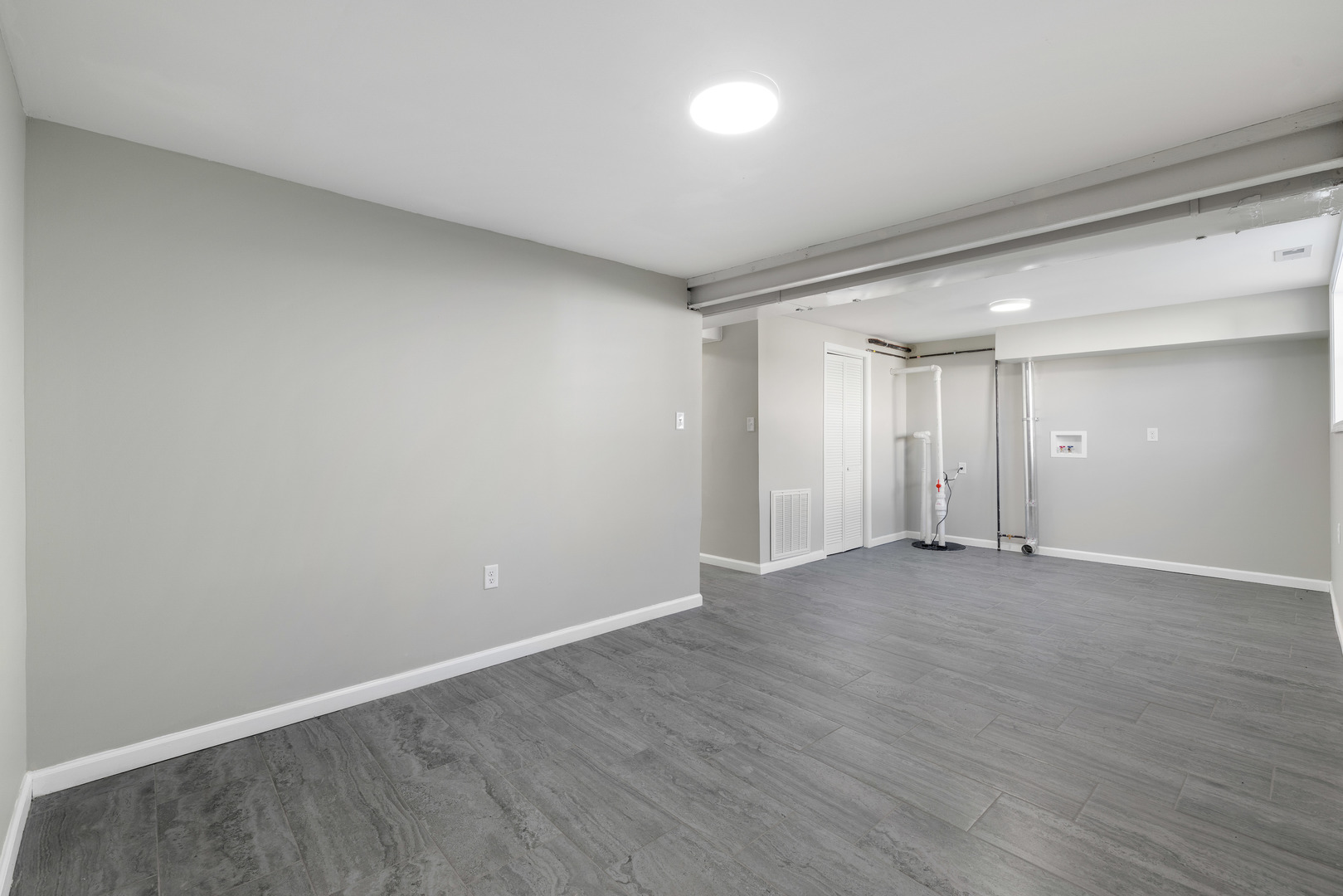 222 Pell Avenue, Romeoville, IL 60446