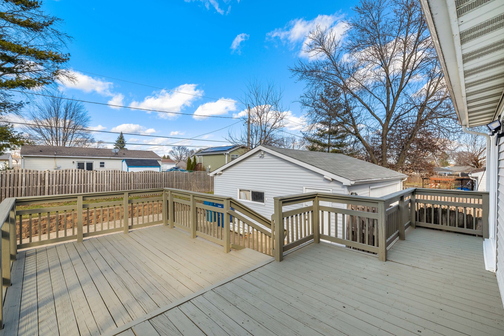 222 Pell Avenue, Romeoville, IL 60446