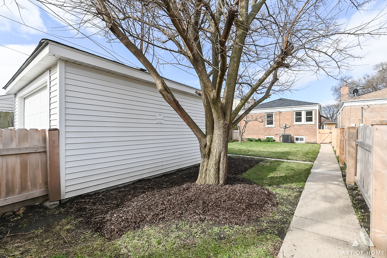 10455 S Whipple Street, Chicago, IL 60655