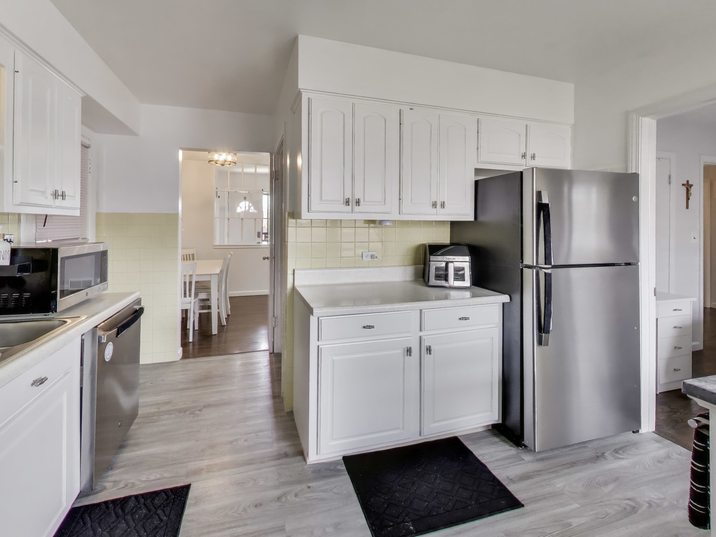 8124 W Courtland Avenue, Harwood Heights, IL 60706