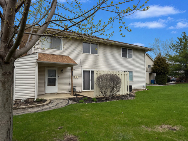 2338 Carnation Drive #1, Crest Hill, IL 60403