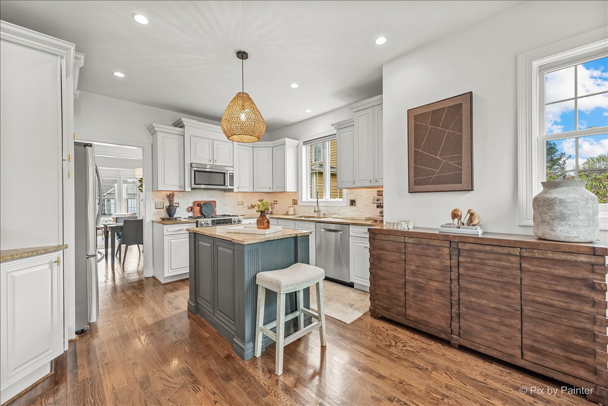 3N438 Vachel Lindsay Street, St. Charles, IL 60175