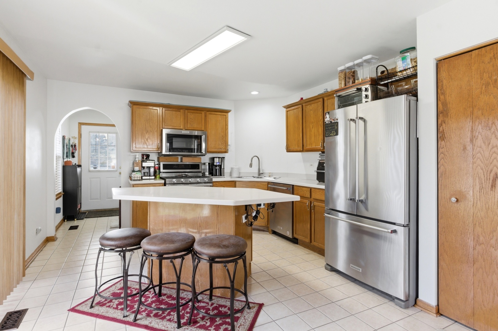 3138 REFLECTION Drive, Naperville, IL 60564