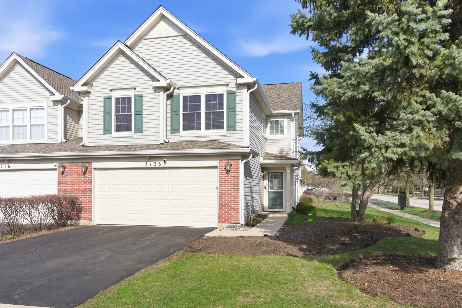 3138 REFLECTION Drive, Naperville, IL 60564
