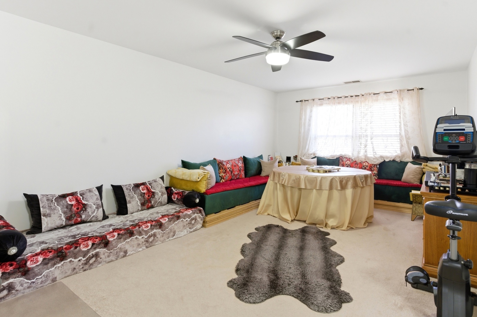 3138 REFLECTION Drive, Naperville, IL 60564