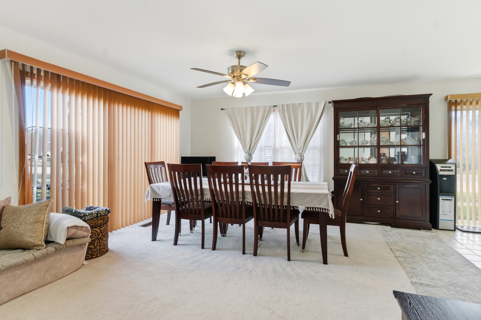 3138 REFLECTION Drive, Naperville, IL 60564