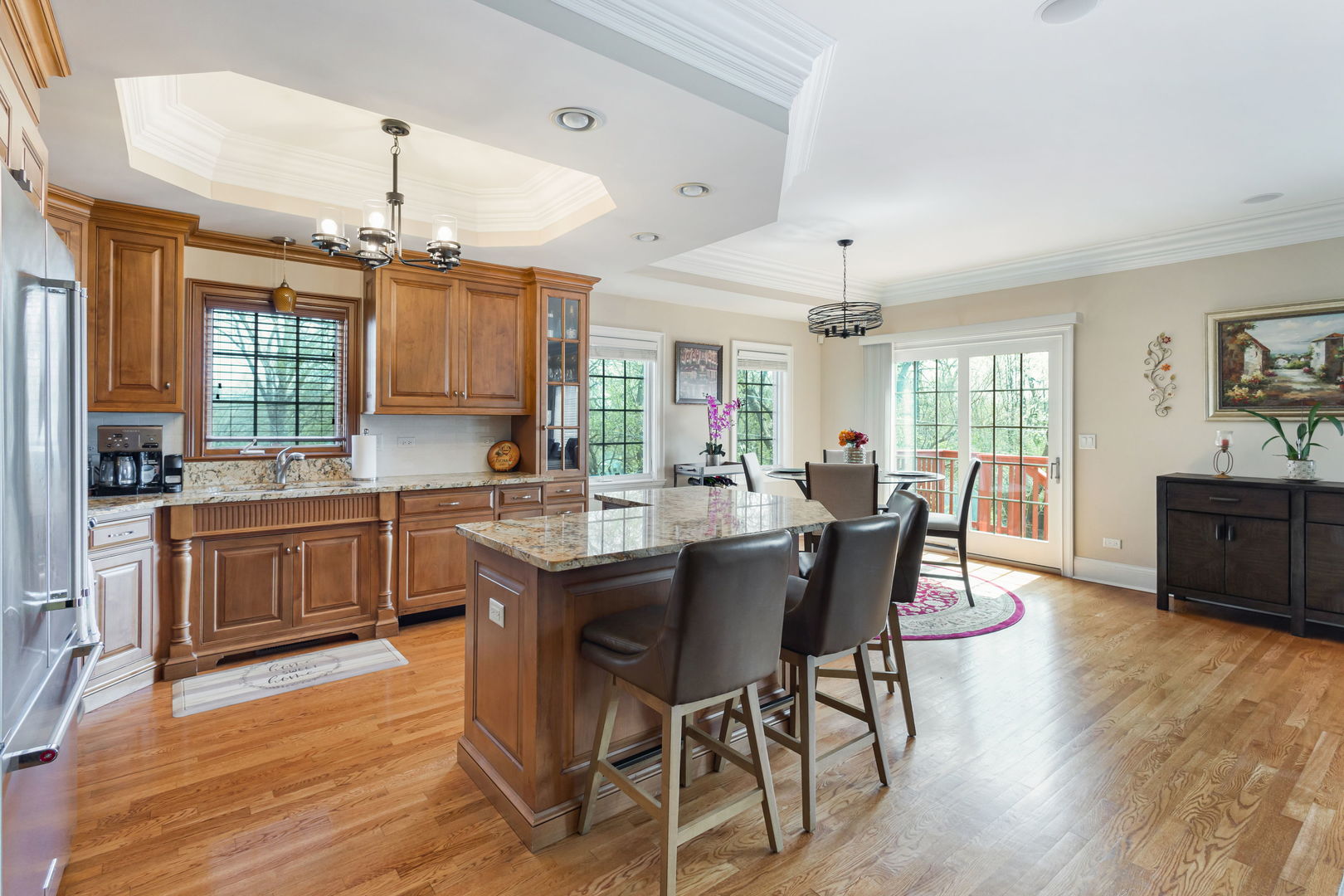 2211 Maple Hill Court, Downers Grove, IL 60515