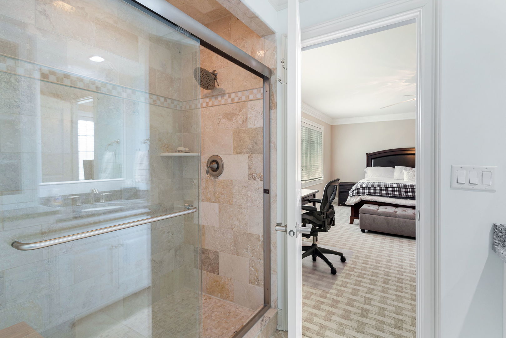 2211 Maple Hill Court, Downers Grove, IL 60515