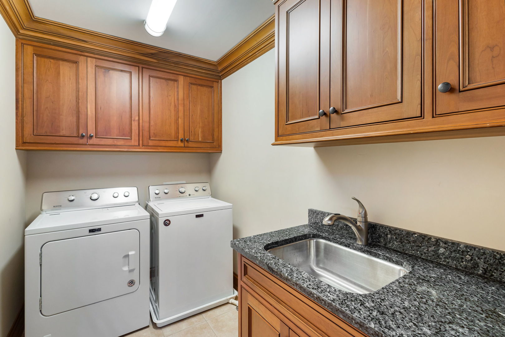 2211 Maple Hill Court, Downers Grove, IL 60515