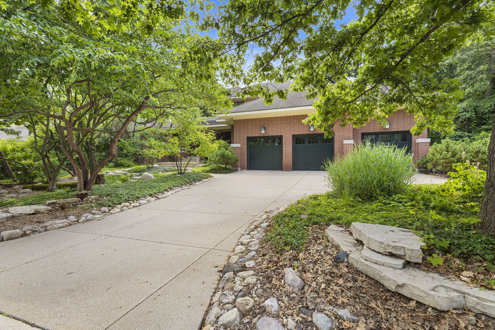 8673 Timber Ridge Drive, Burr Ridge, IL 60527