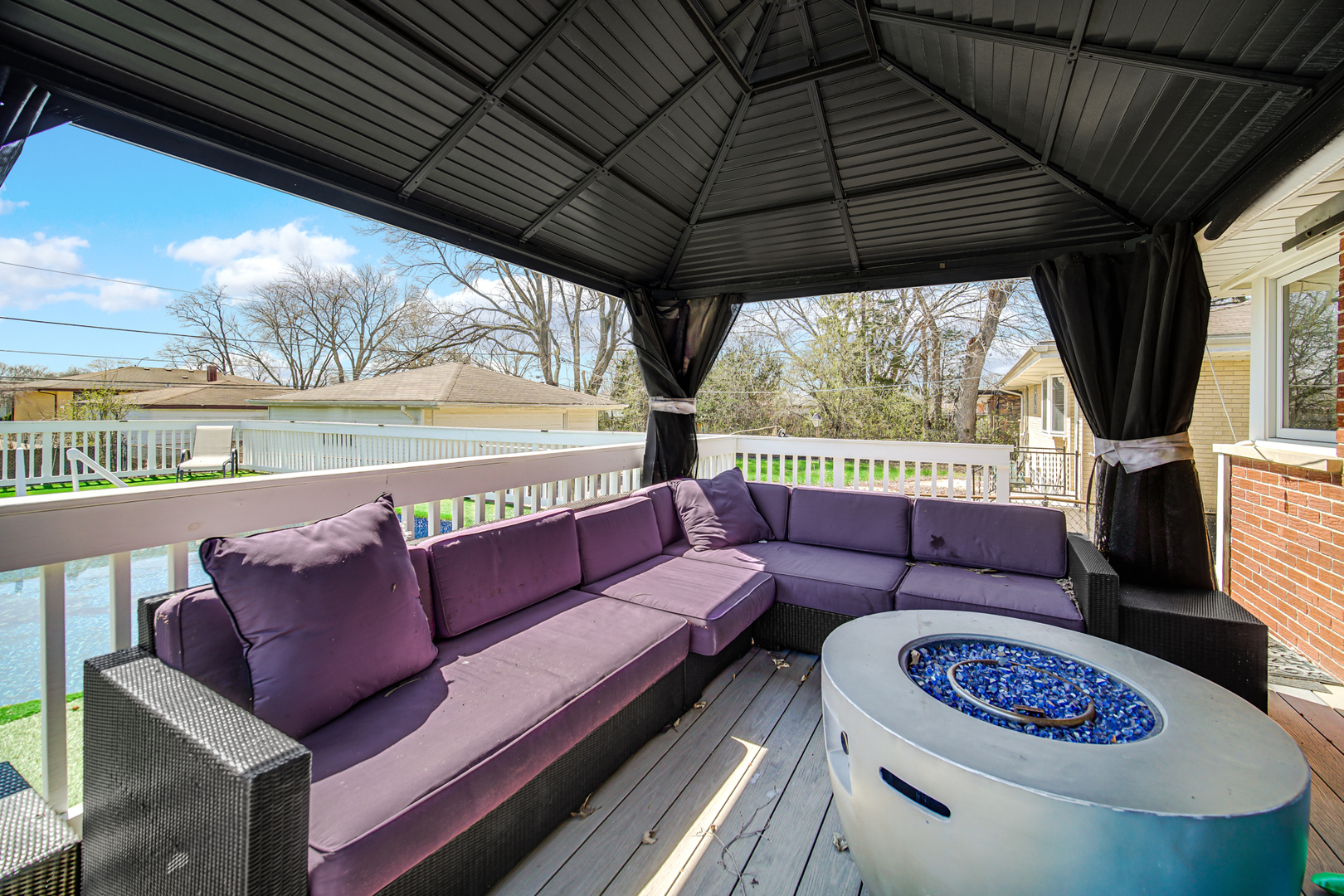 661 W Saint Aubin Drive, Addison, IL 60101