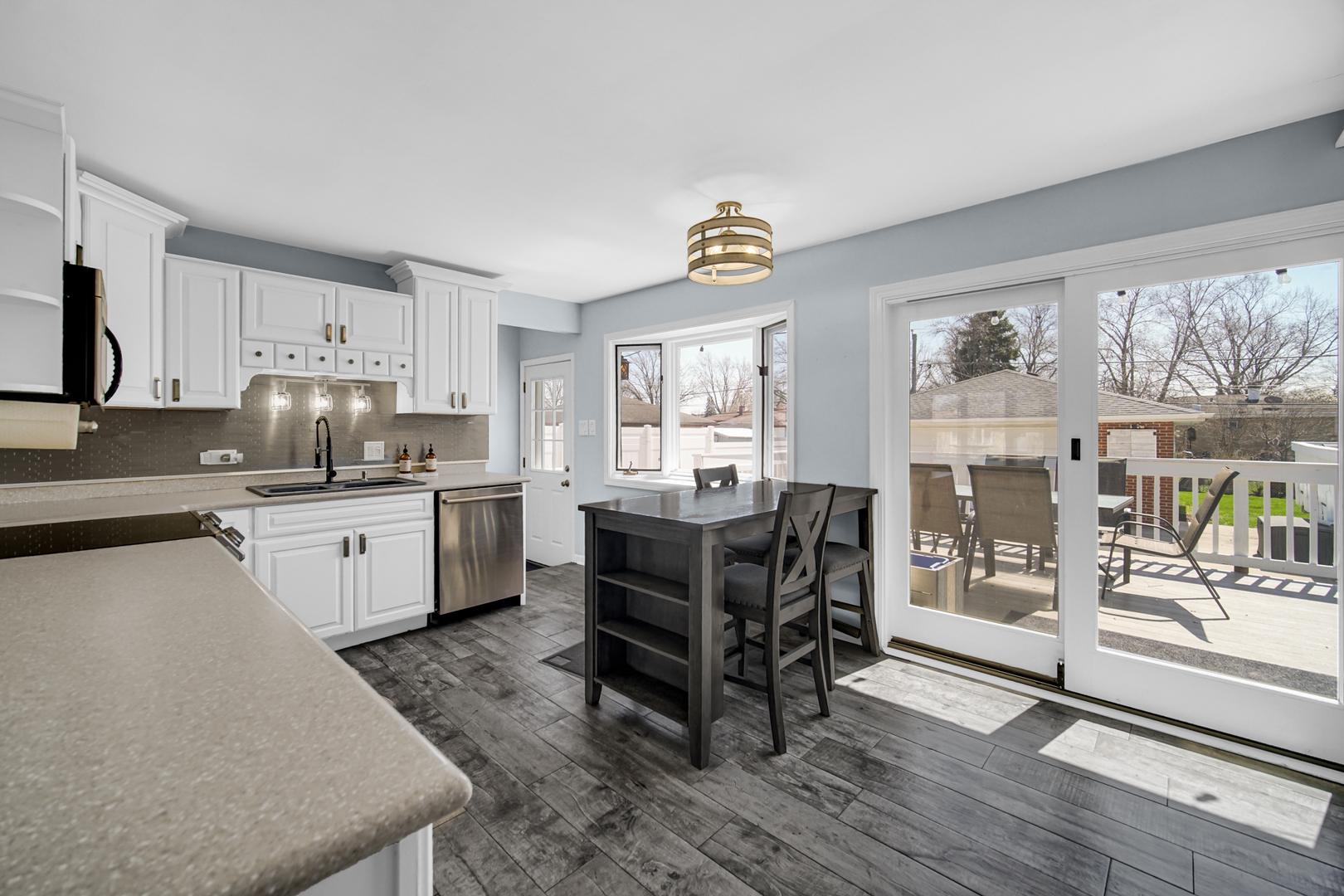 661 W Saint Aubin Drive, Addison, IL 60101