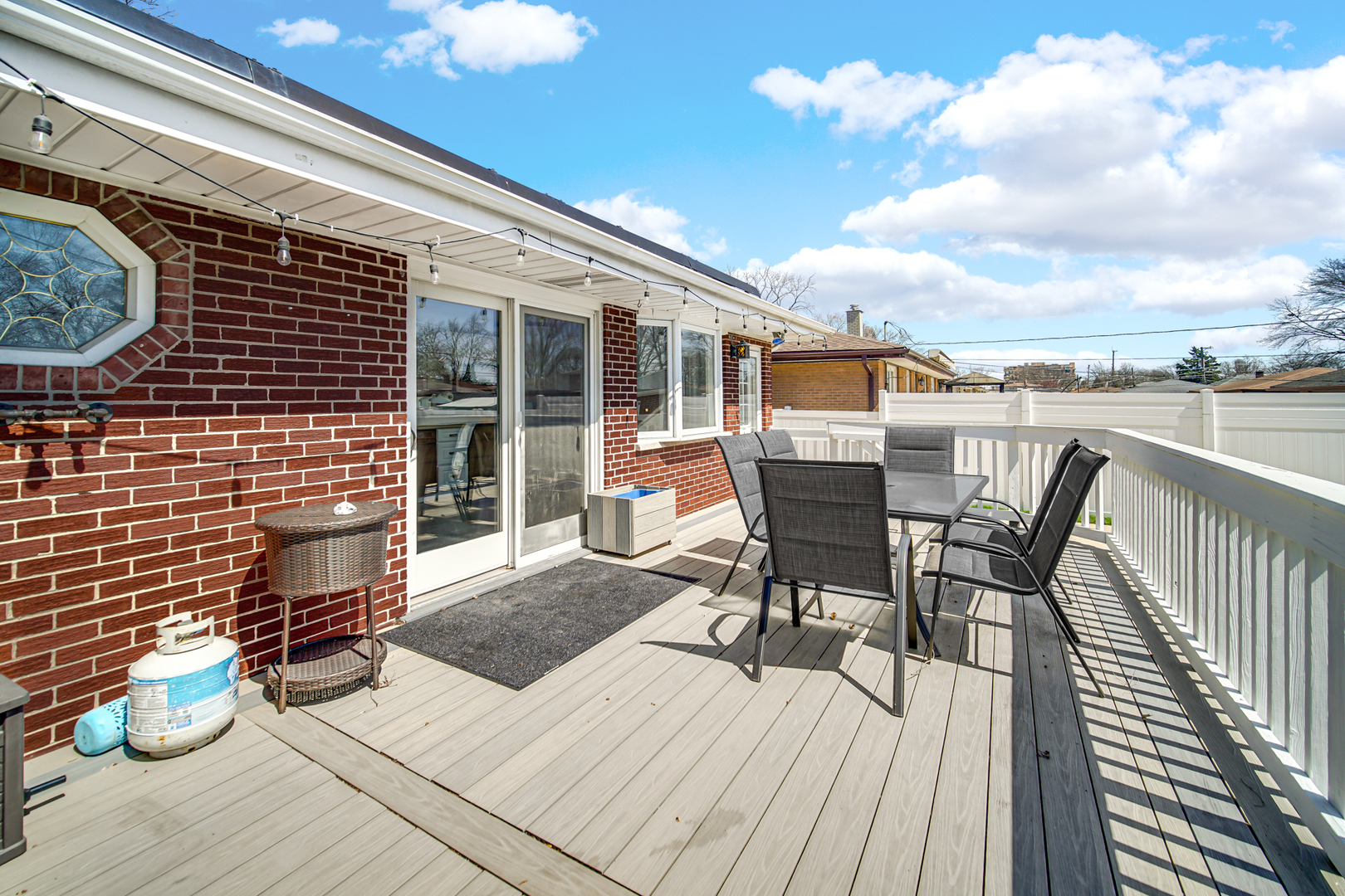 661 W Saint Aubin Drive, Addison, IL 60101