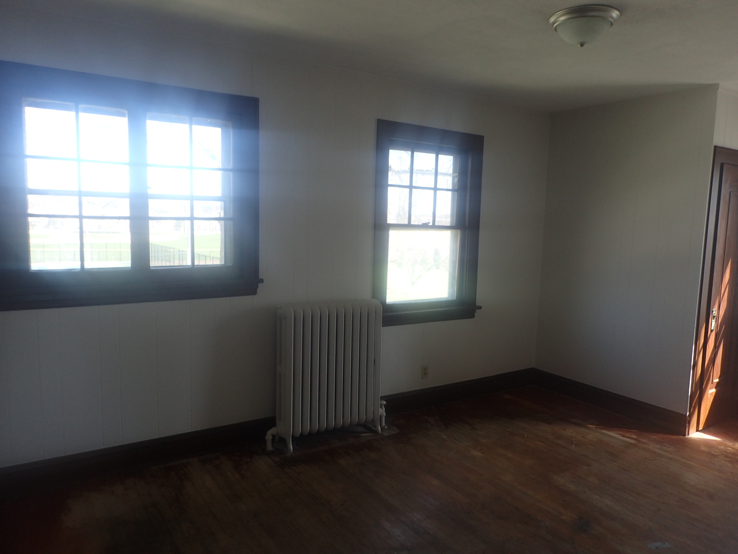 24 N Belmont Avenue, Arlington Heights, IL 60004