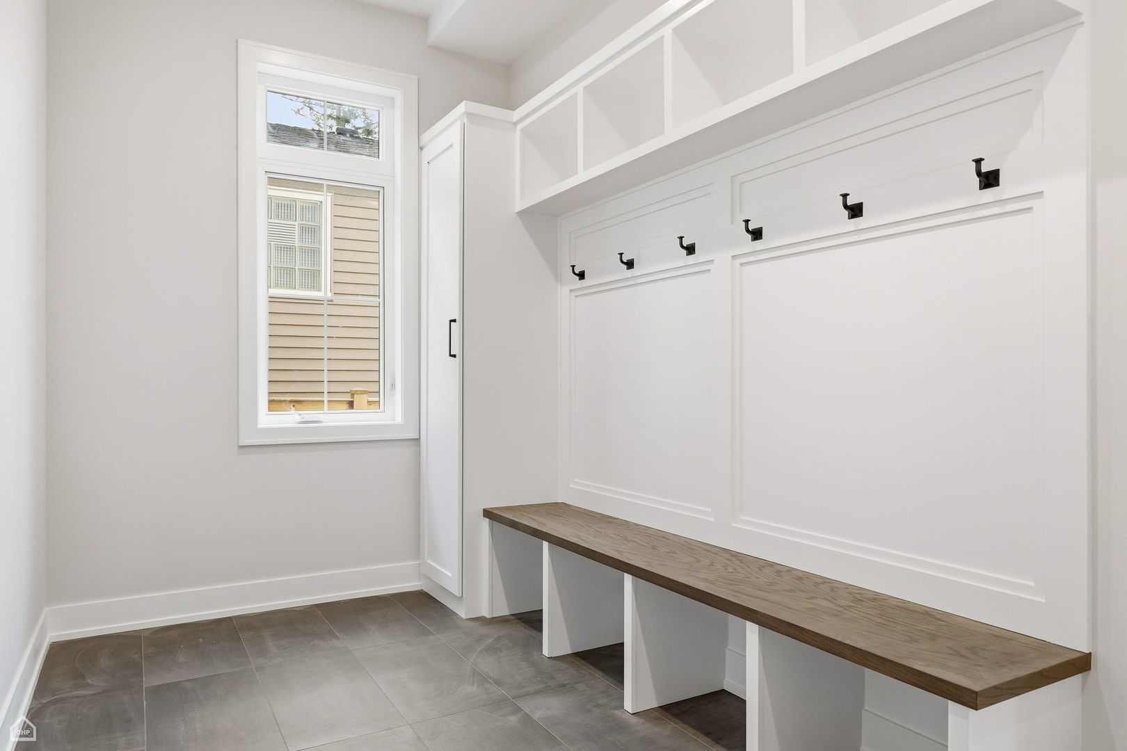 1220 Courtland Avenue, Park Ridge, IL 60068