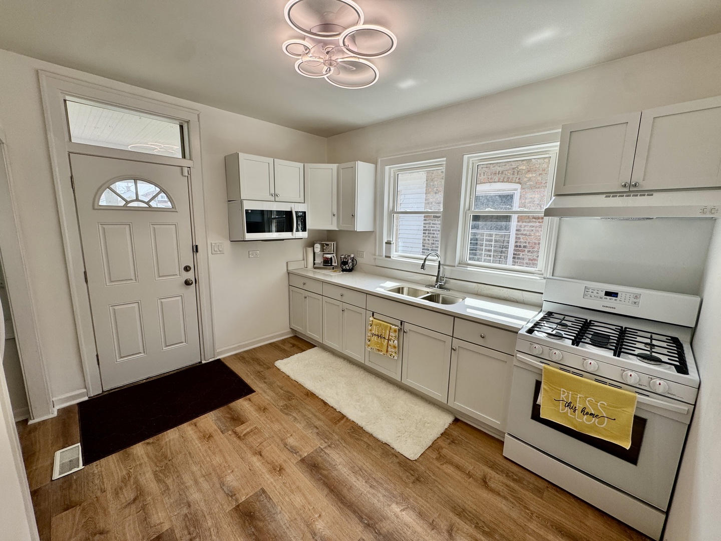 8445 S May Street, Chicago, IL 60620