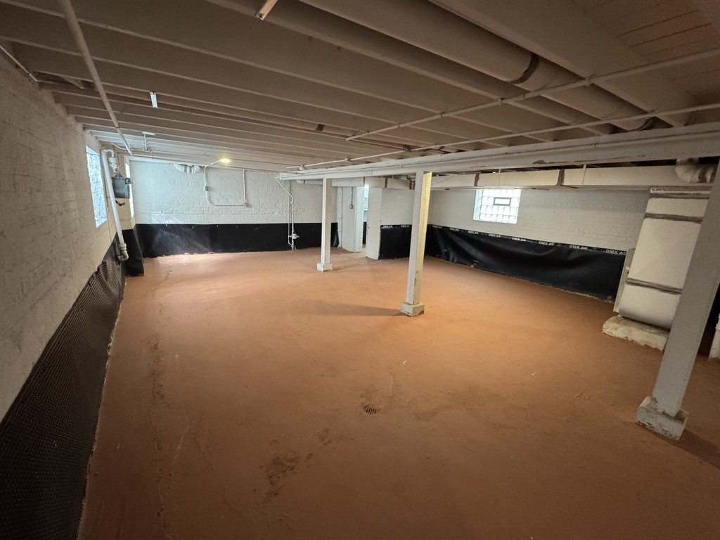 8445 S May Street, Chicago, IL 60620