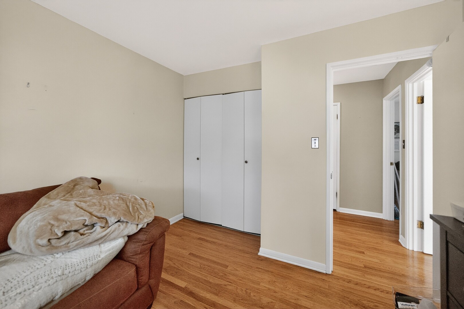 423 S Yale Avenue, Addison, IL 60101