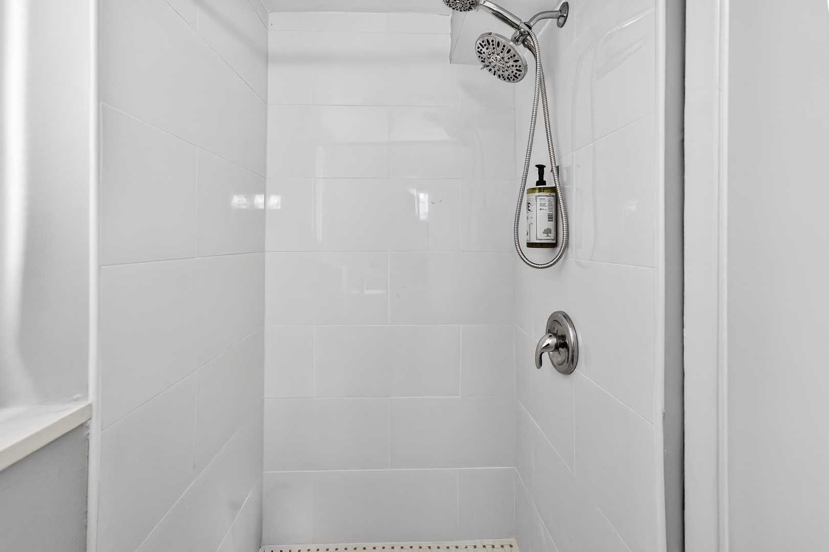 423 S Yale Avenue, Addison, IL 60101