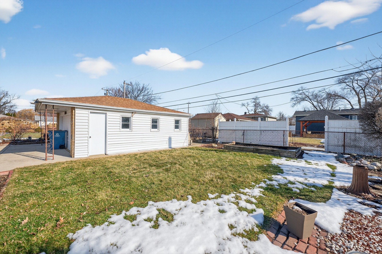 423 S Yale Avenue, Addison, IL 60101