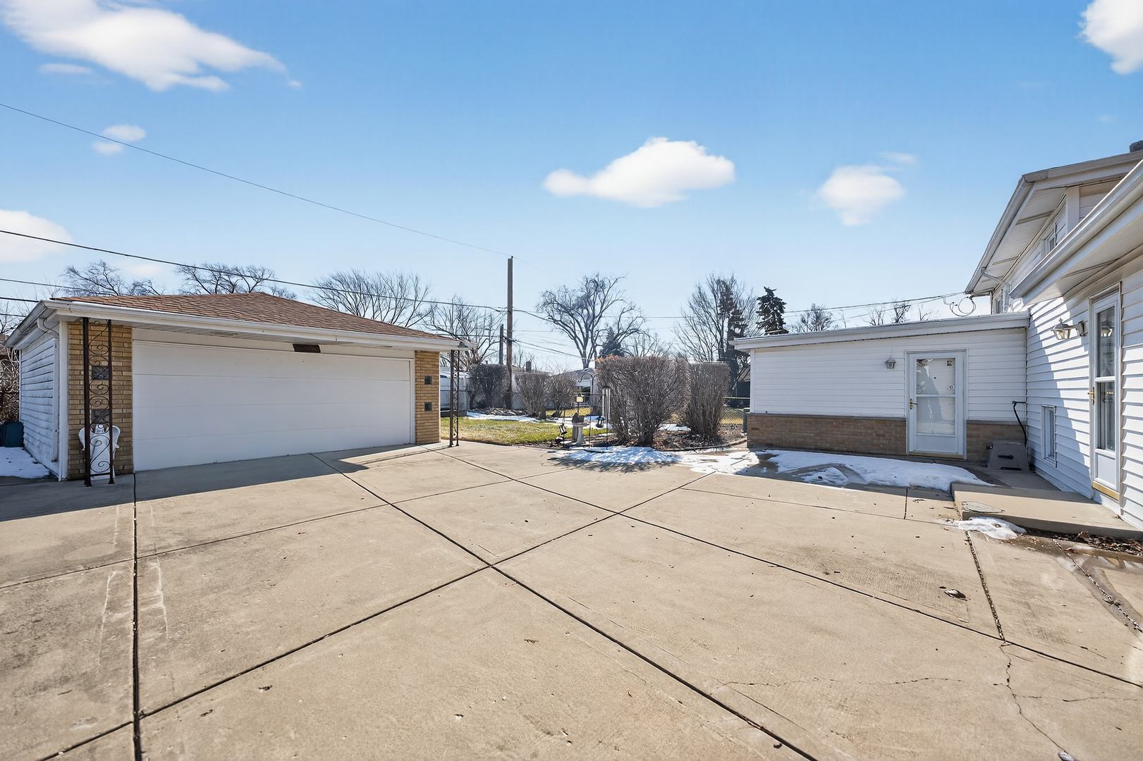 423 S Yale Avenue, Addison, IL 60101
