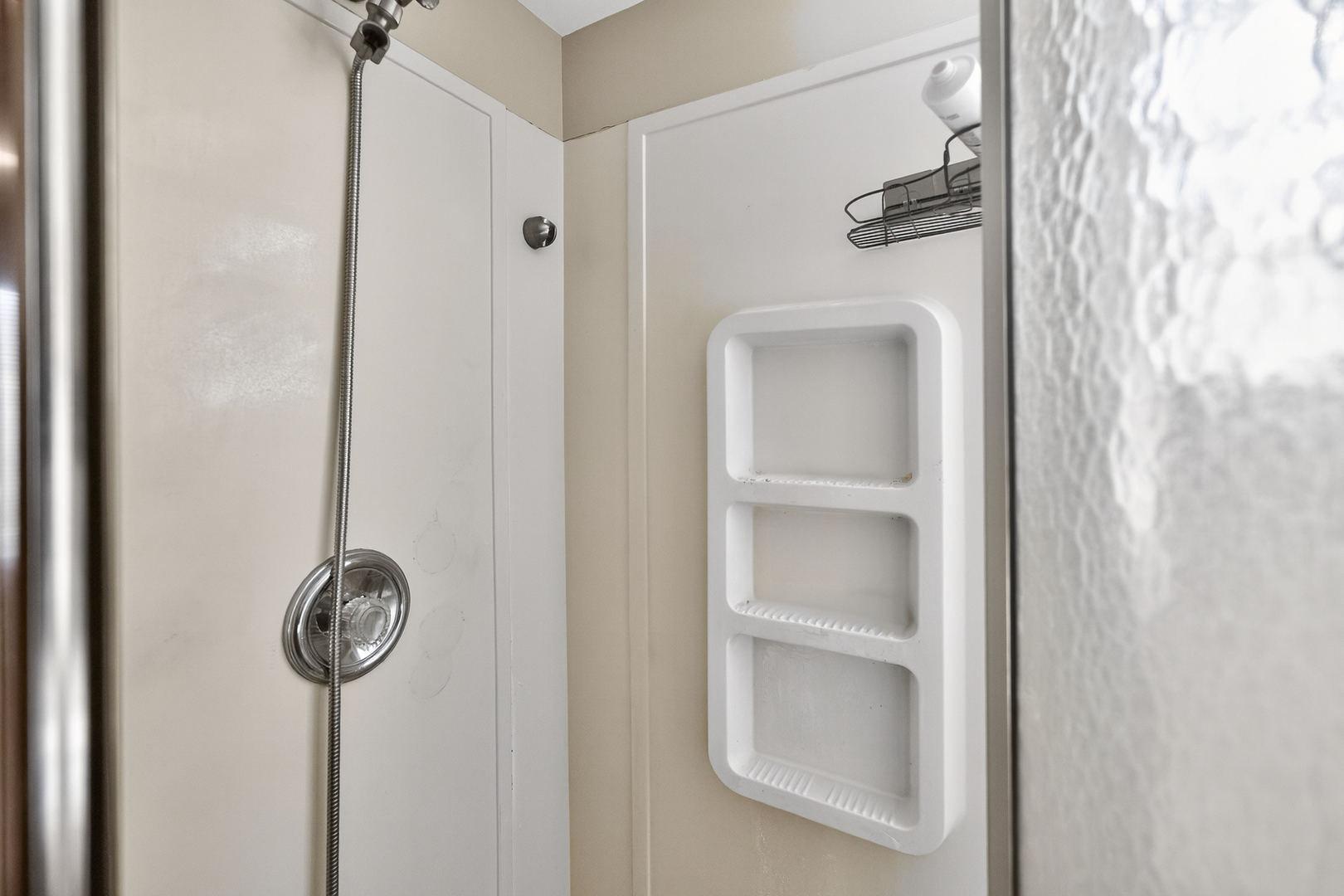 423 S Yale Avenue, Addison, IL 60101