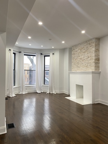 4813 S Prairie Avenue #C, Chicago, IL 60615