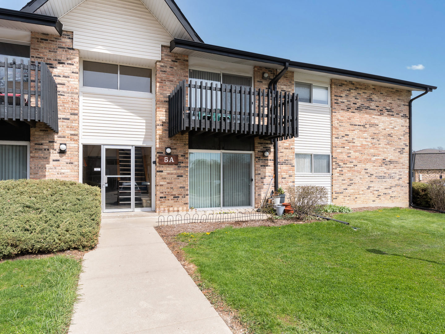 5A Kingery Quarter #102, Willowbrook, IL 60527