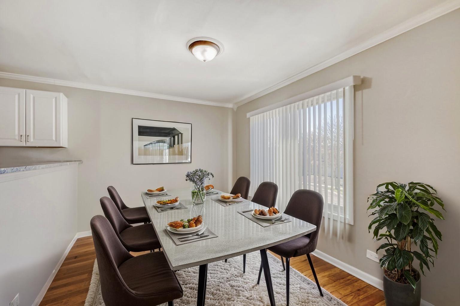 2058 Leeward Lane, Hanover Park, IL 60133