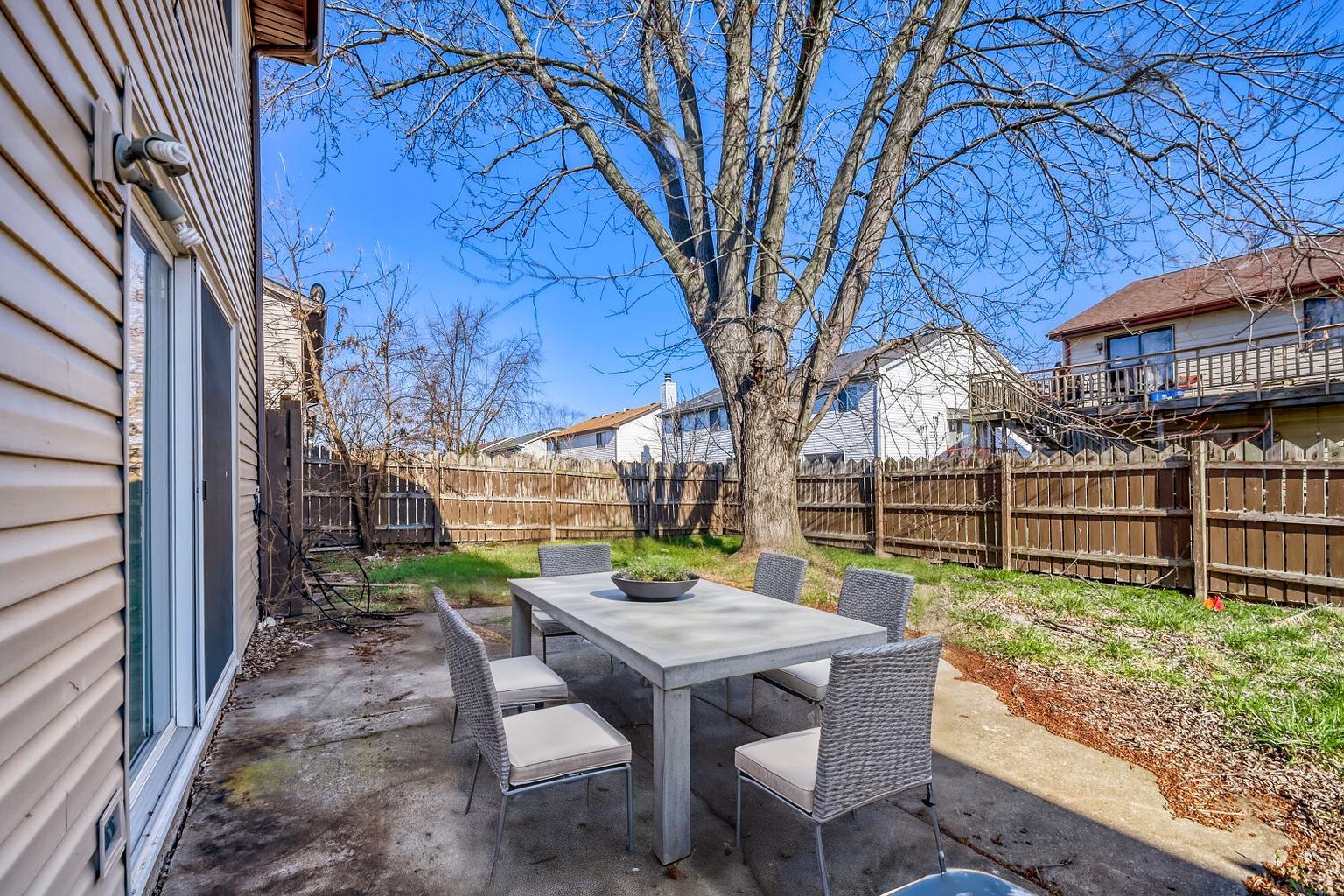 2058 Leeward Lane, Hanover Park, IL 60133