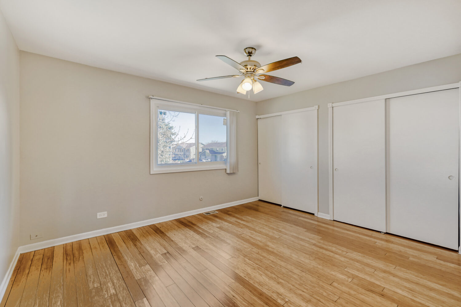 2058 Leeward Lane, Hanover Park, IL 60133