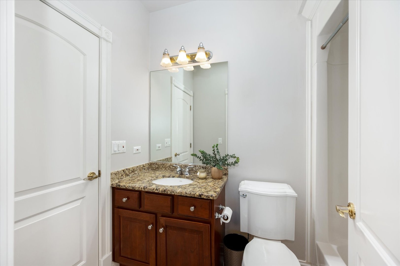 602 S Sunnyside Avenue, Elmhurst, IL 60126