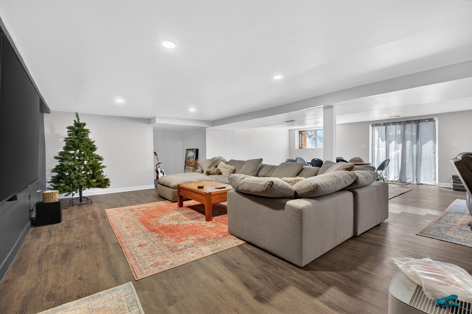 812 TAM O SHANTER Circle, Bolingbrook, IL 60440