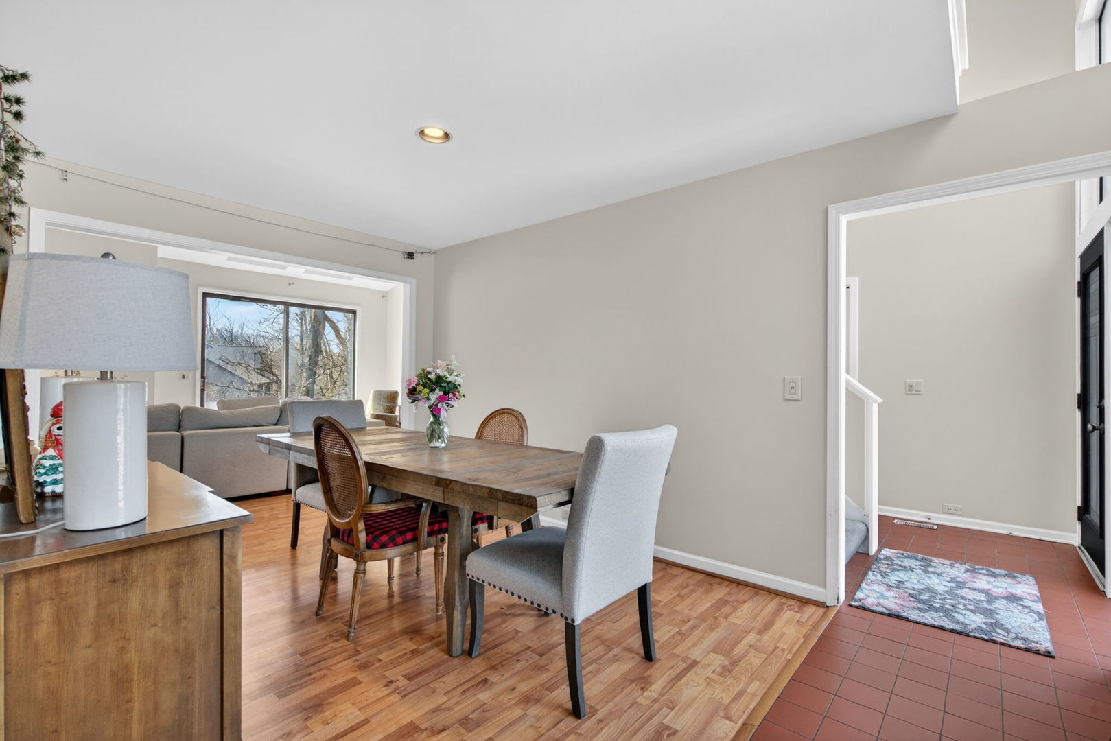 812 TAM O SHANTER Circle, Bolingbrook, IL 60440