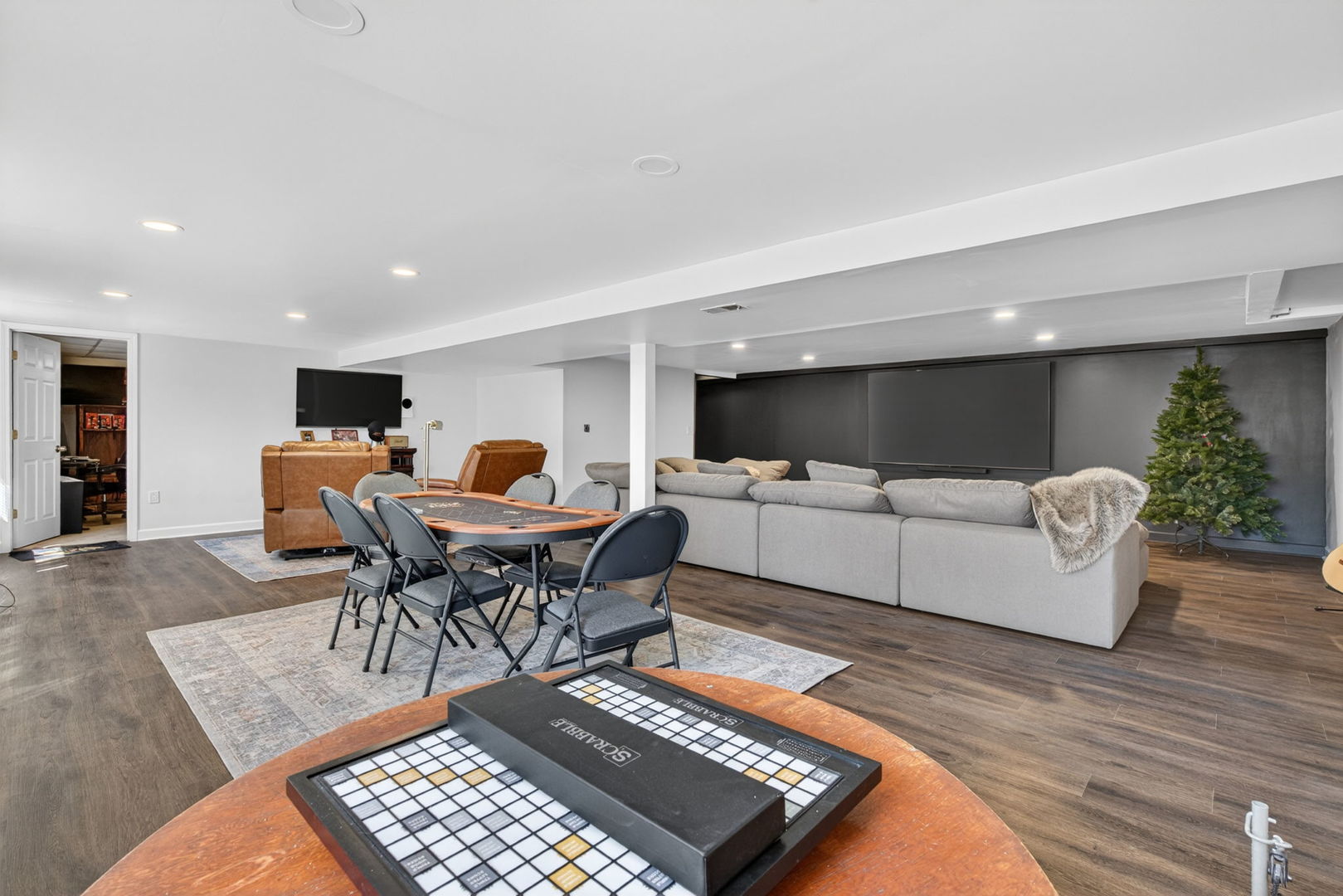 812 TAM O SHANTER Circle, Bolingbrook, IL 60440